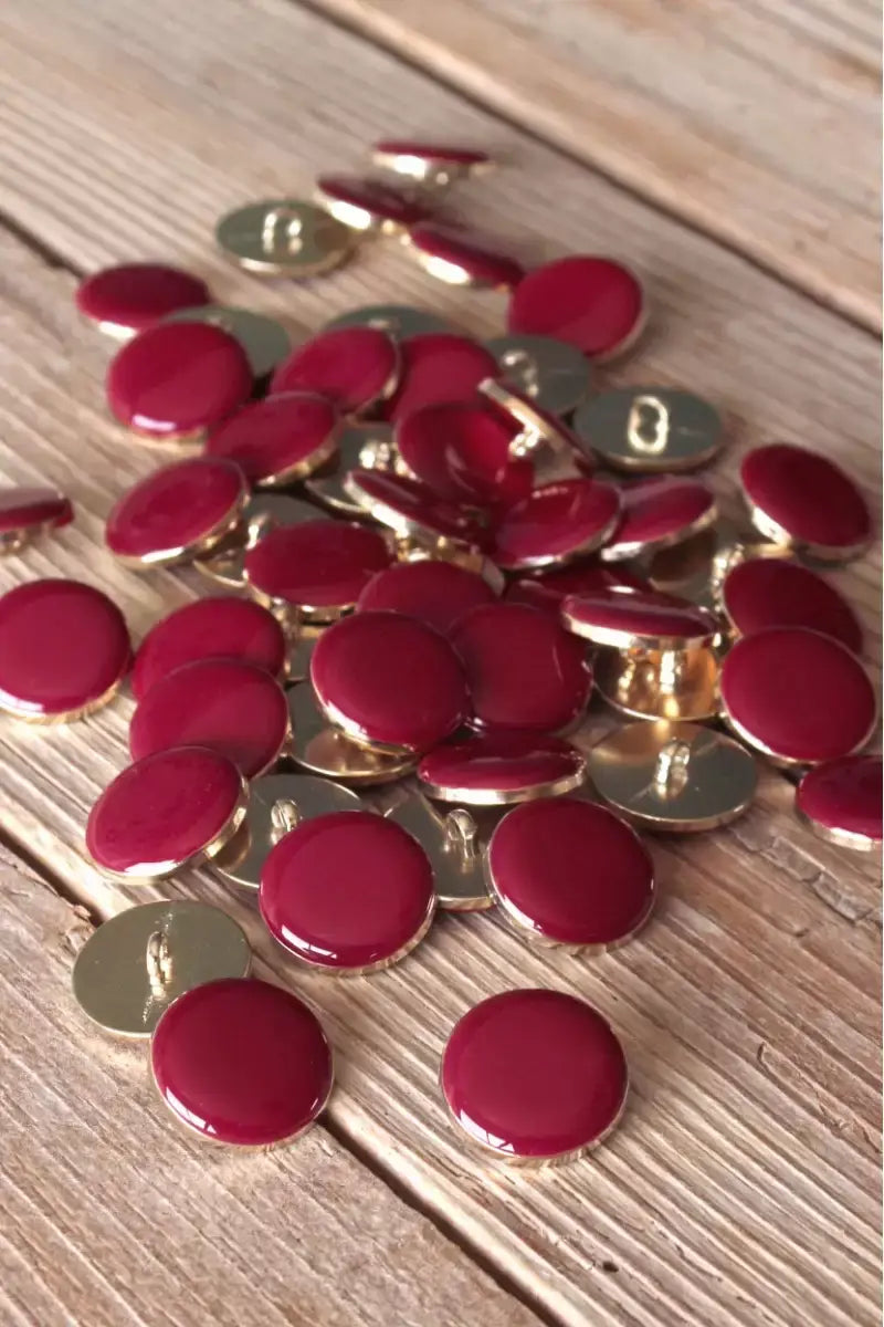 Pomegranate Red Chic Buttons, 10mm
