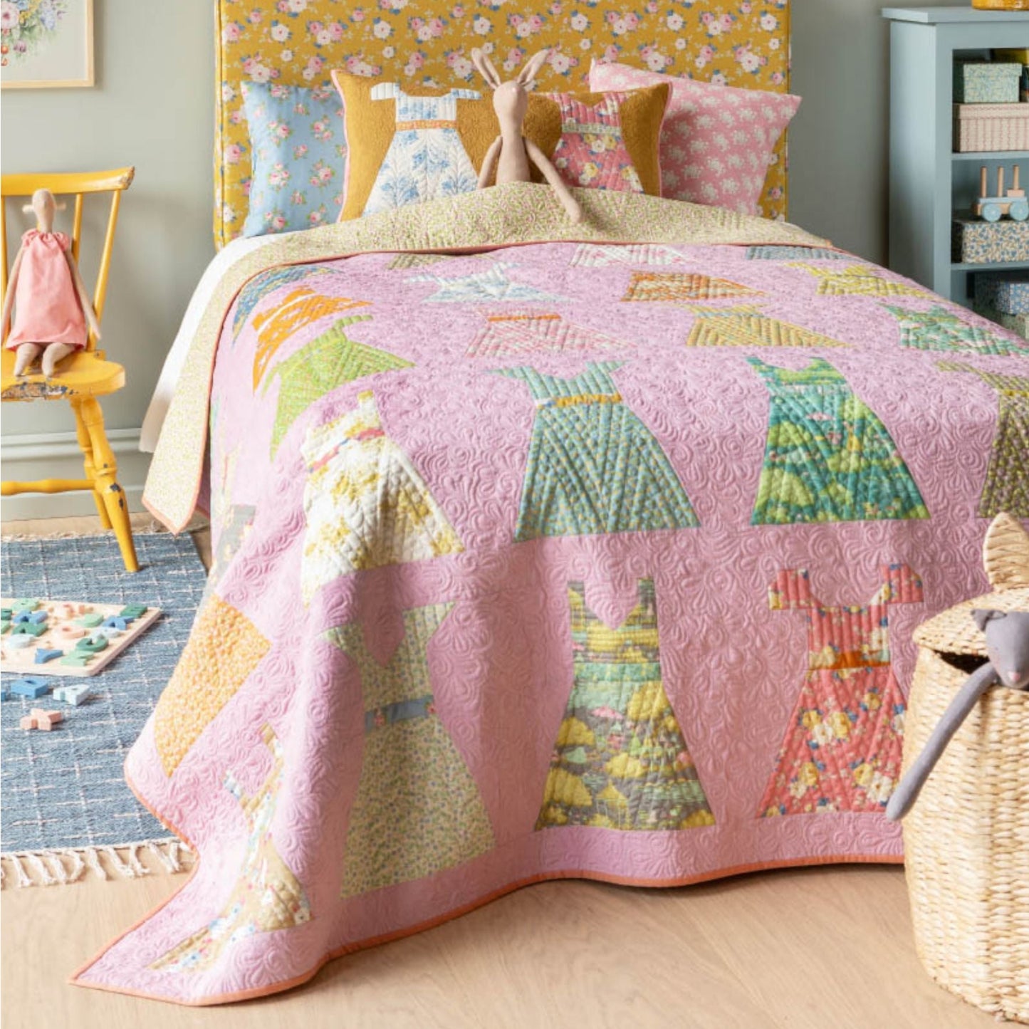 Tissu en coton Tilda Sunday Brunch Tipsy Design en ciel, pour le quilting, l'artisanat et la couture.