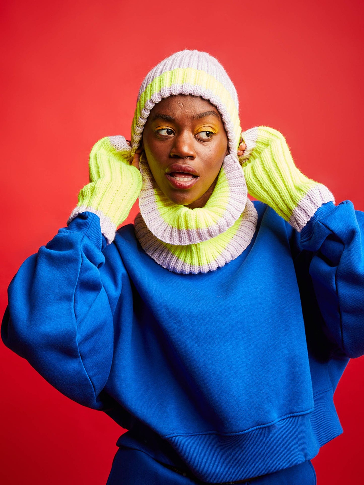 Kit de tejido para gorros con resaltador, Sirdar Kith & Kin, kit completo para principiantes