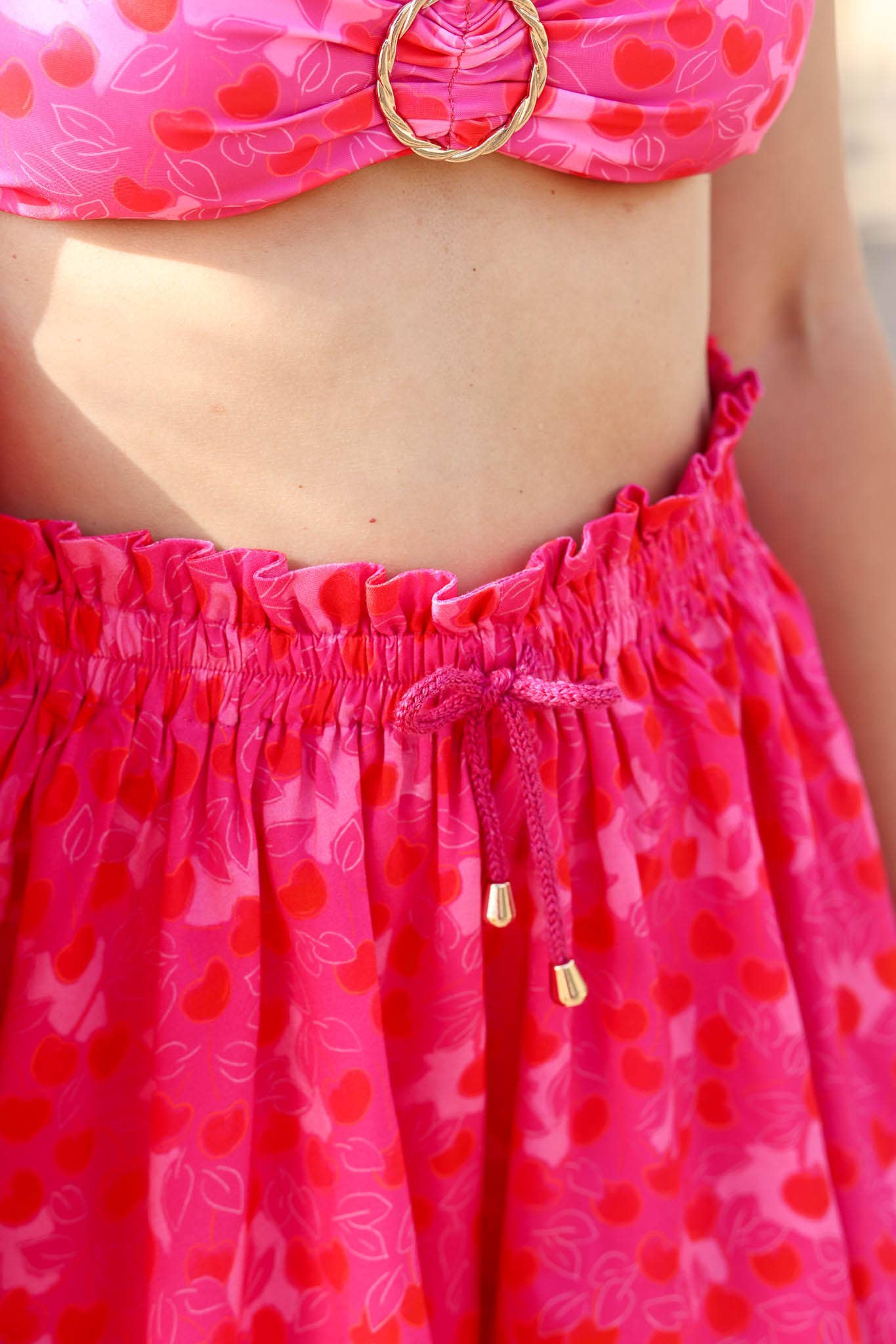 Tissu de confection en viscose « Cherry » de Lise Tailor - Collection Printemps 2025