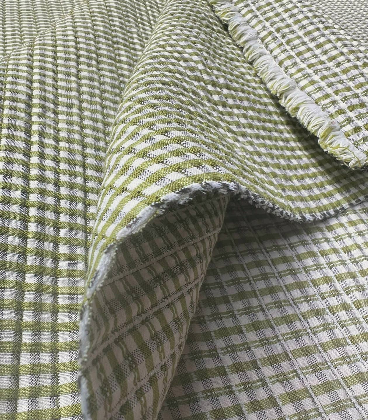 Tela de guinga acolchada para confección 'Kiwi Green' del diseñador francés Cousette