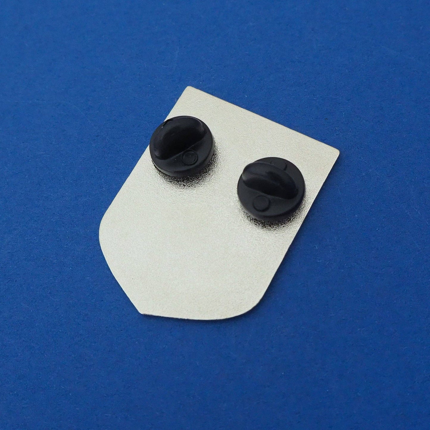 Pin de esmalte para coser, regalo de Bright Stitch Club
