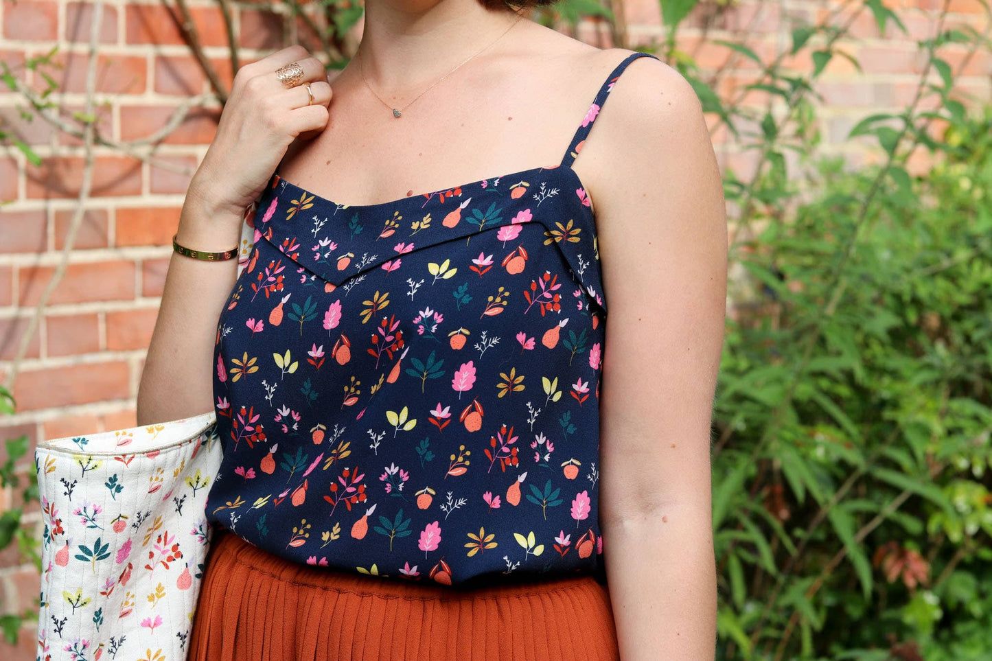 Lise Tailor Viscose 'One Apple a Day' - PRE-ORDER