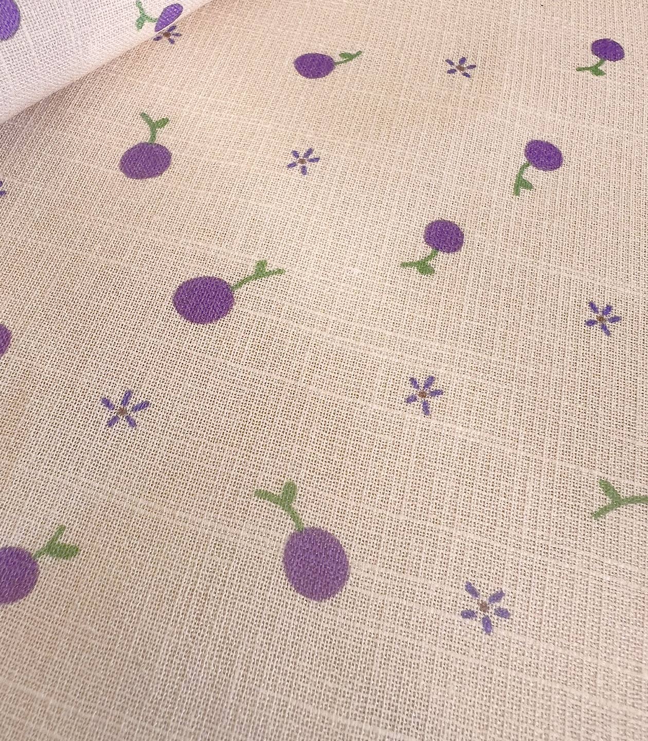 Tissu de couture en viscose et coton « Prunette » du créateur français Cousette
